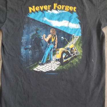 Vintage 1993 living ledgend biker t-shir