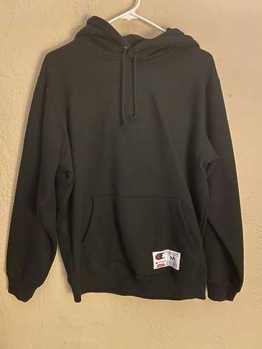 Supreme champion outline on sale hooded