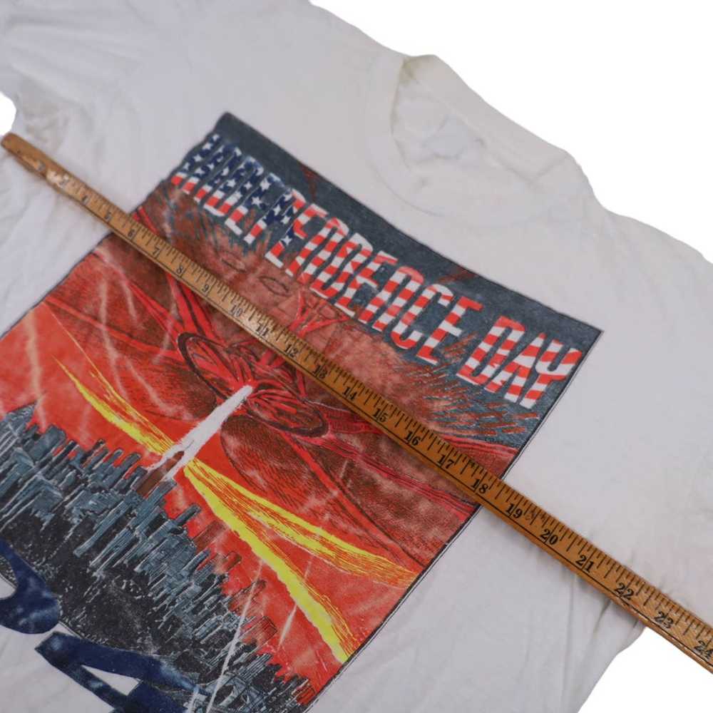 Vintage 90s ID4 Independence Day Graphic T Shirt - image 7