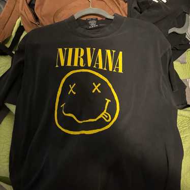 Nirvana smiley vintage shirt