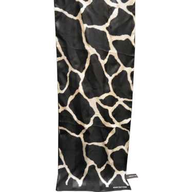 Jones New York Black White Giraffe Print Silk Scar