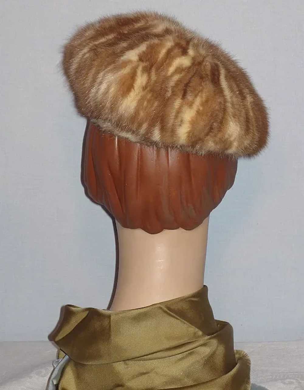 Vintage 1960s Vera Whistler Mink Beret Style Hat … - image 3