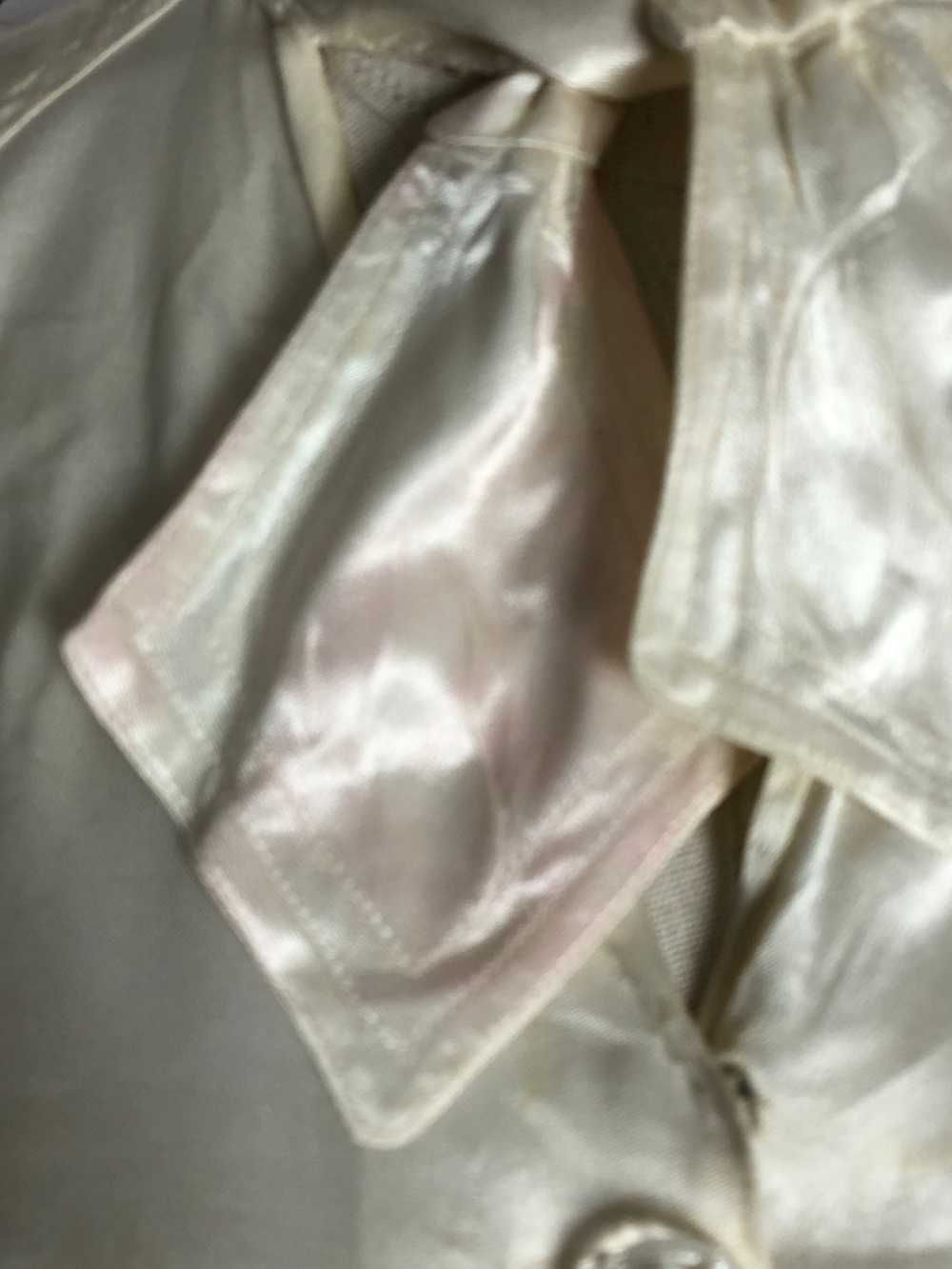 Stunning Original 1930s Vintage White Silk Satin … - image 12