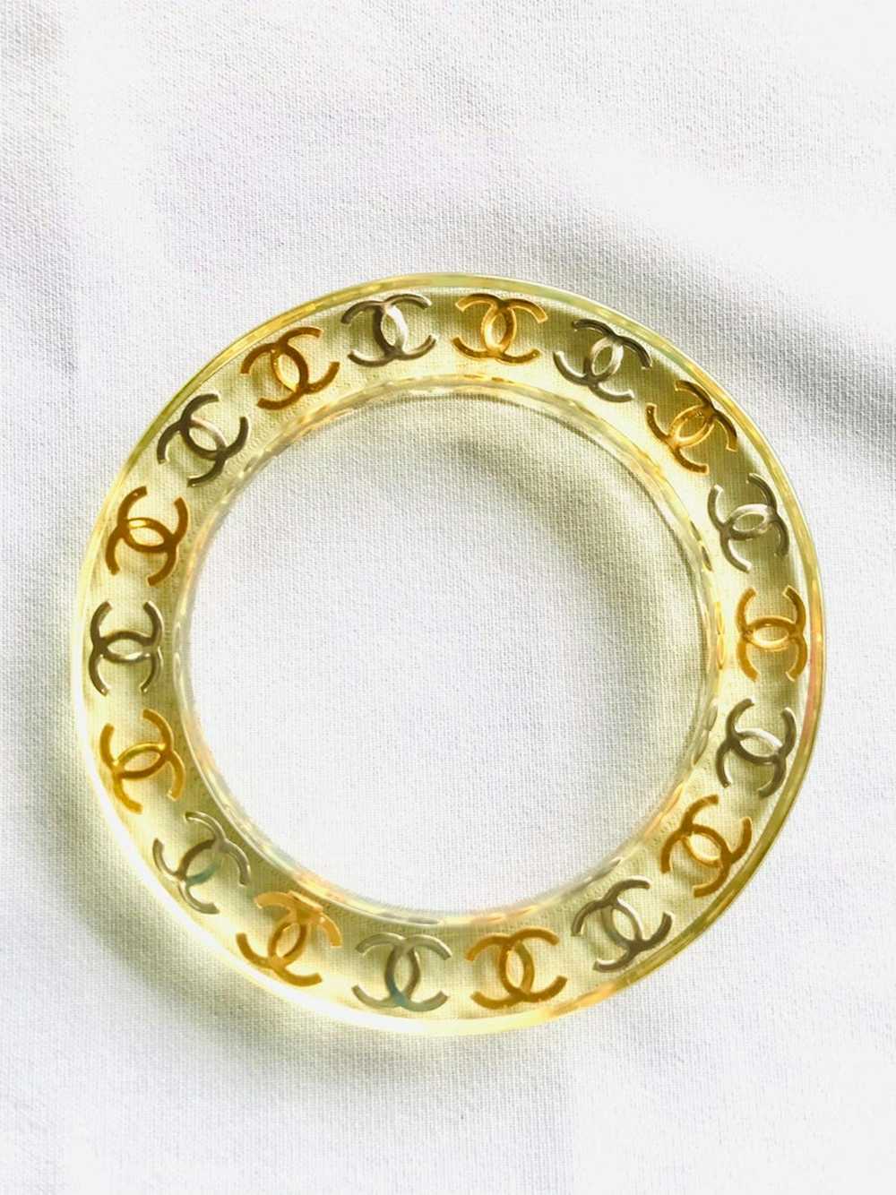 Chanel CHANEL Vintage resin bangle, bracelet with… - image 4