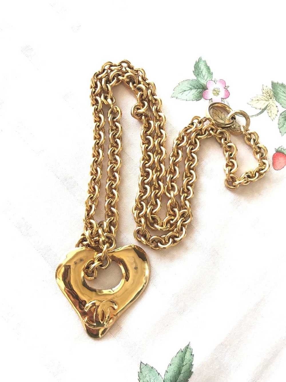 Chanel CHANEL Vintage chain necklace with open he… - image 5
