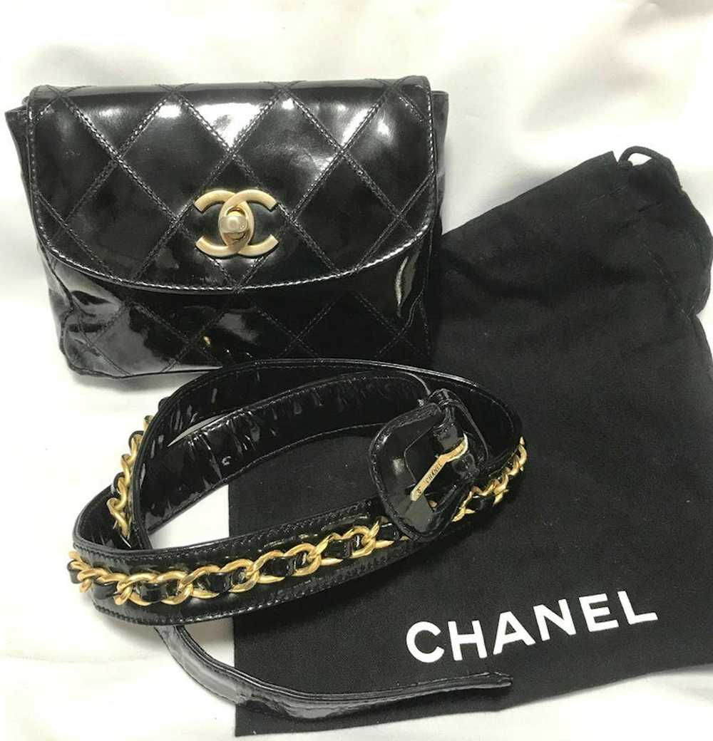 Chanel CHANEL Vintage black patent enamel leather… - image 10