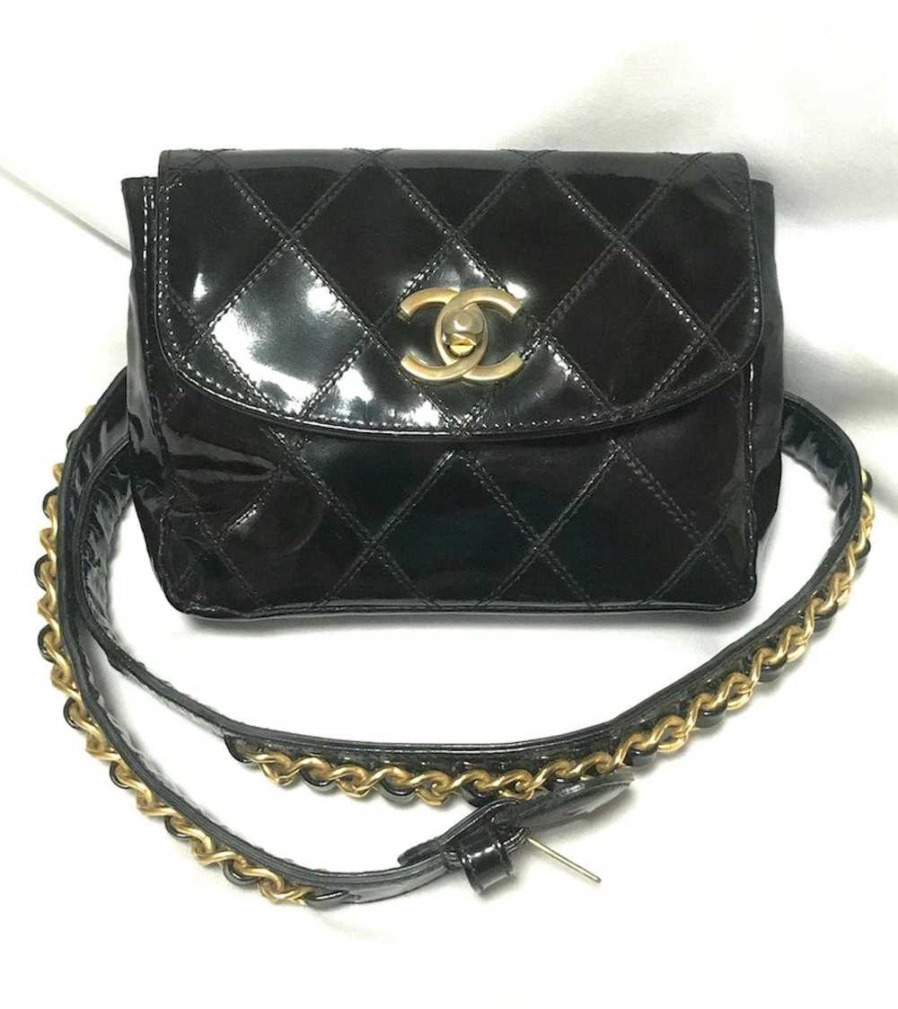 Chanel CHANEL Vintage black patent enamel leather… - image 1