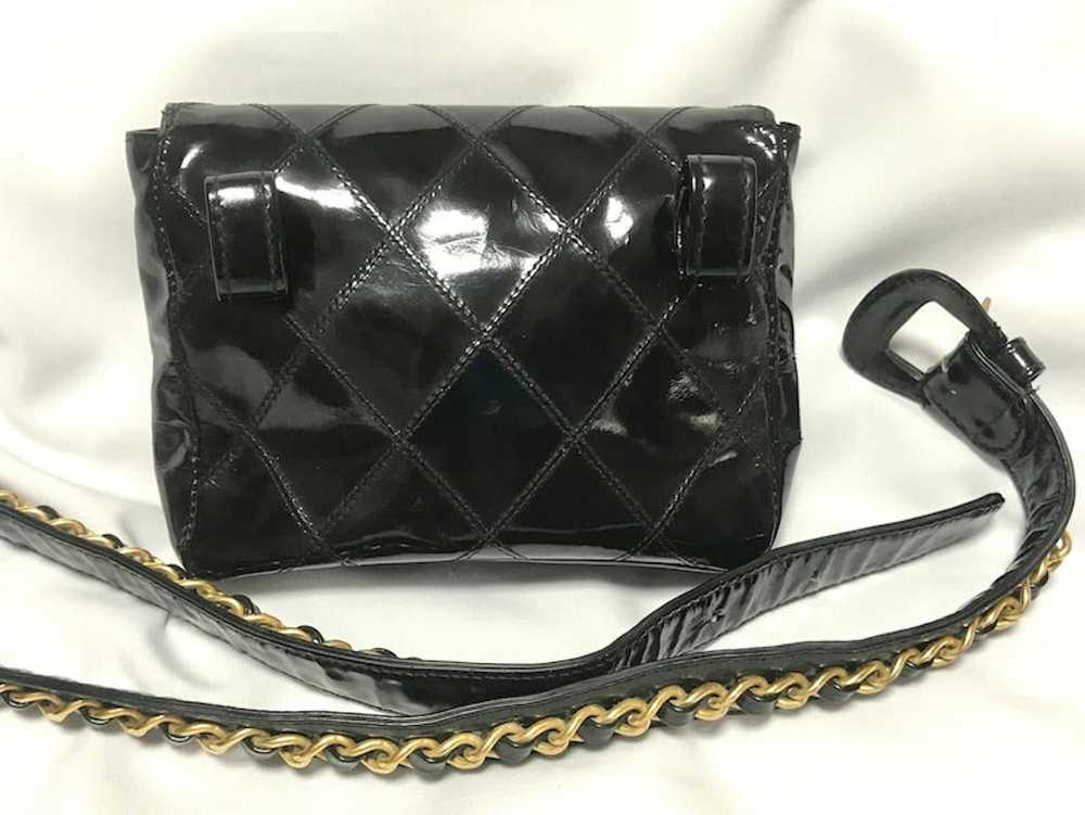 Chanel CHANEL Vintage black patent enamel leather… - image 2