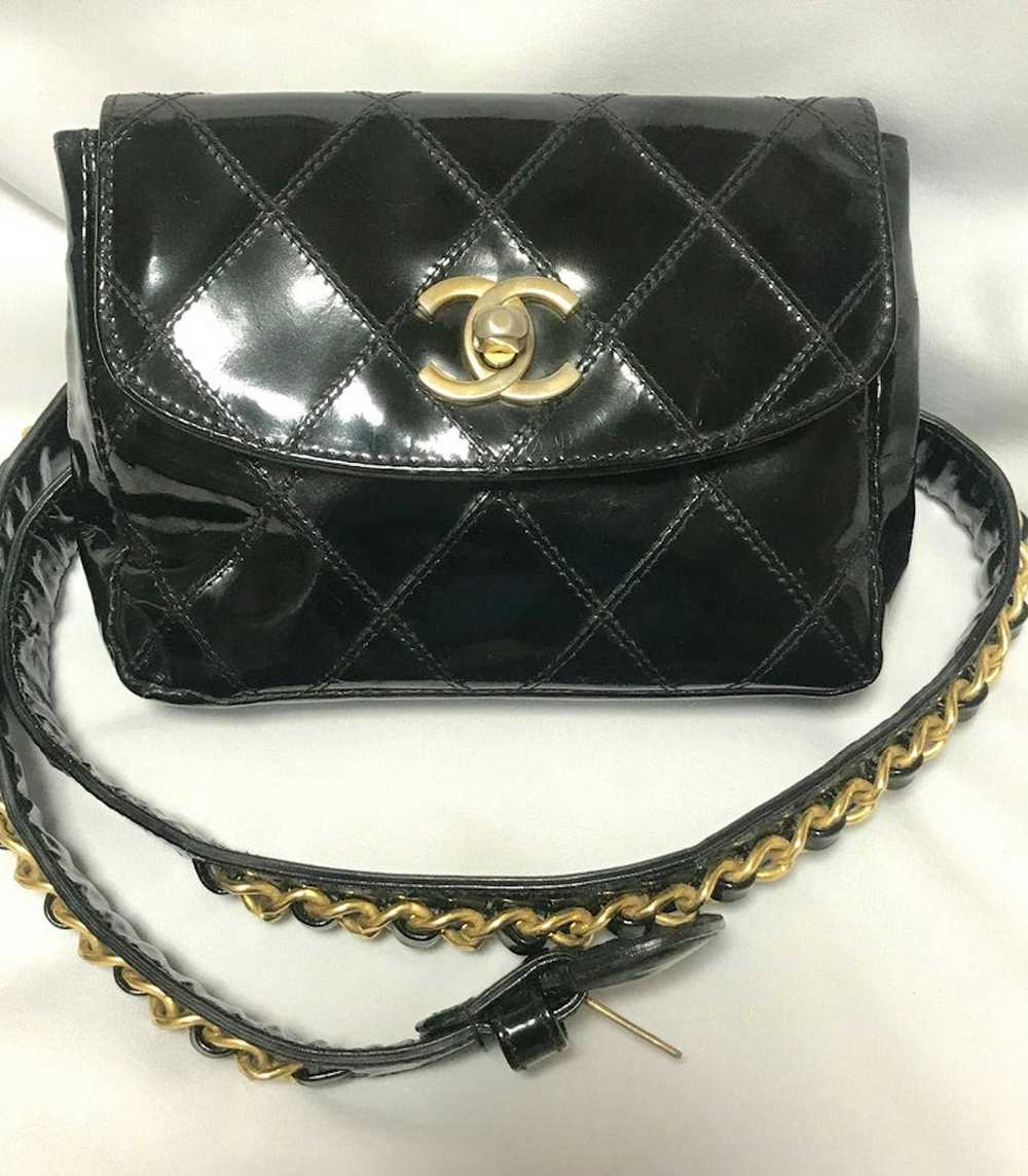 Chanel CHANEL Vintage black patent enamel leather… - image 3