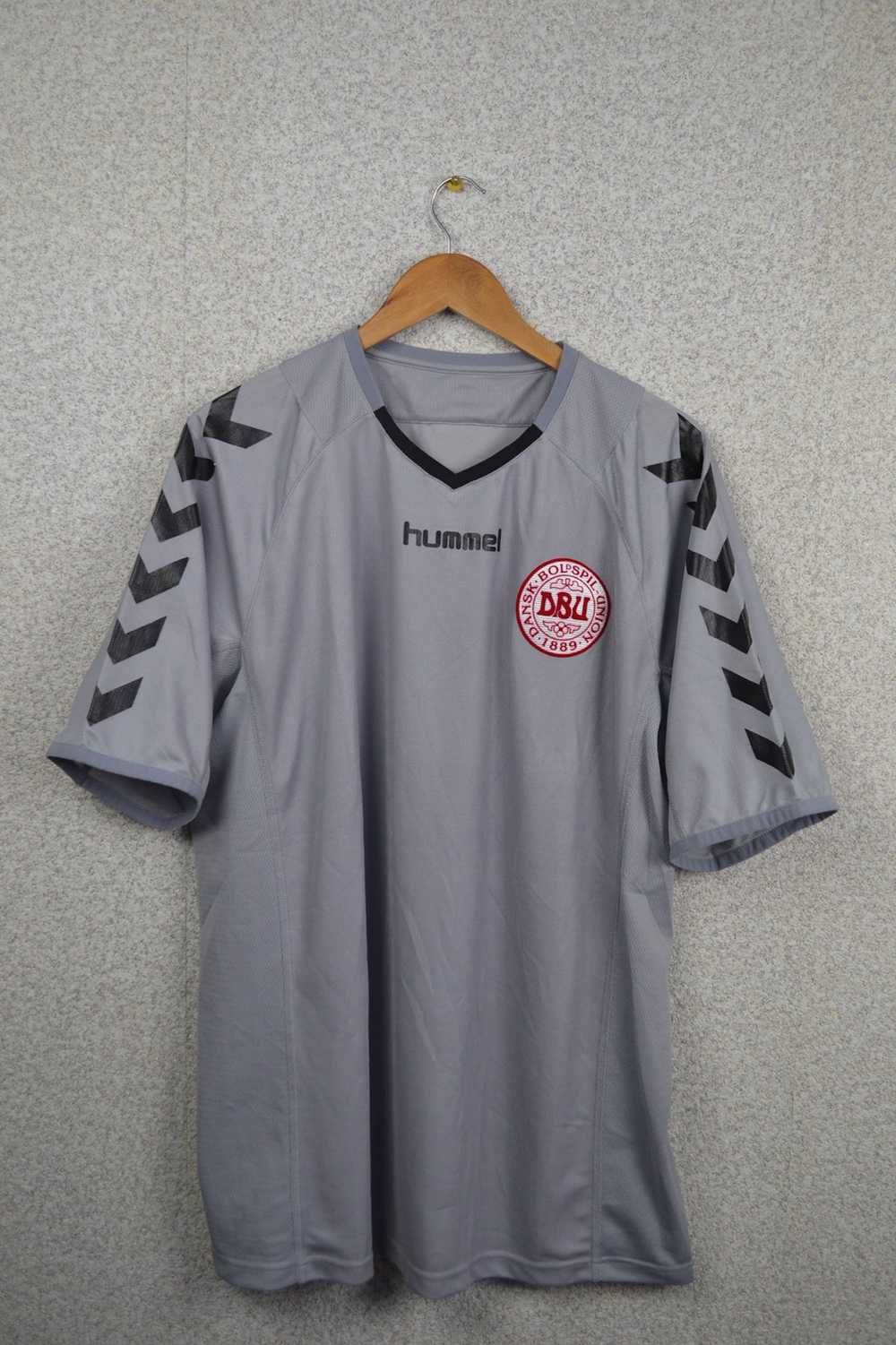 Hummel × Soccer Jersey DENMARK NATIONAL TEAM TRAI… - image 1