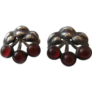 Two stunning Kalo Cherry brooches a must see - image 1