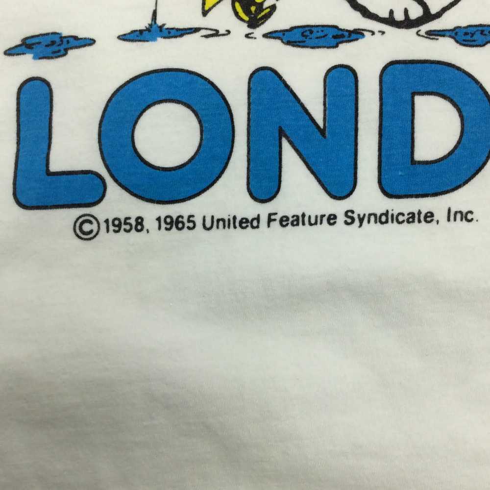 Snoopy Rainy Days In London Vintage T-Shirt Singl… - image 3