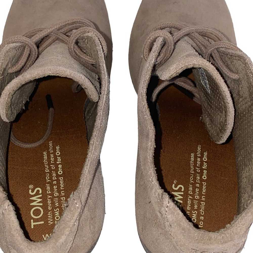 NWOT Toms Lunata Tarmac Taupe Desert Suede Ankle … - image 9