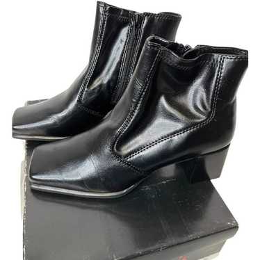 Laura Scott 1980's Square Toe Ankle Boots Deadstoc