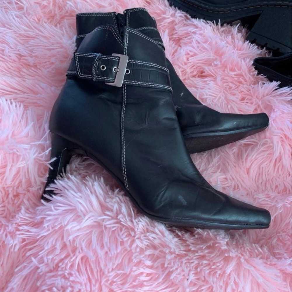 Pointy Toed Ankle Boots Y2K - image 3