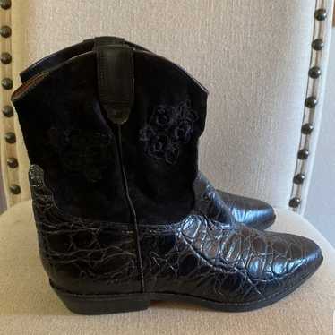 UNISA Cowboy Ankle Boots