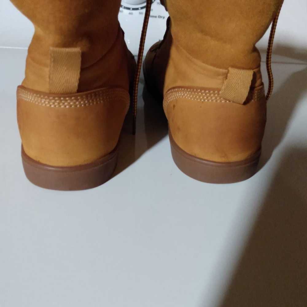 Timberland Wheat Lined Boots for Women. Size: 8. - image 8