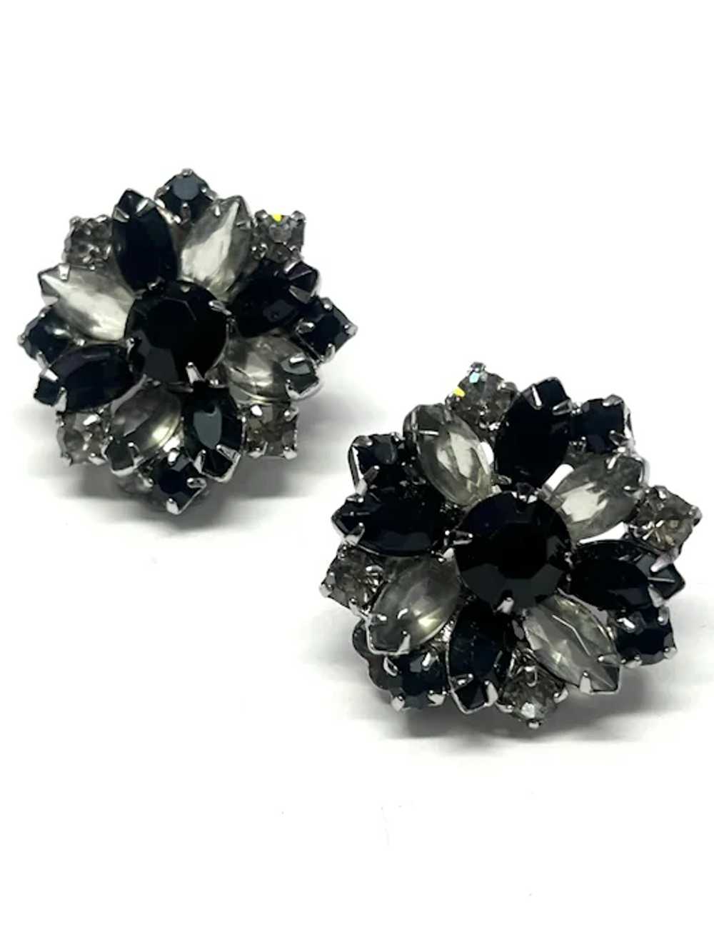 Vintage Black Glass Flower Earrings - image 2