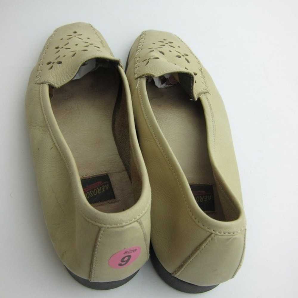 Vintage Aerosoles Cut out Beige Flats - image 7