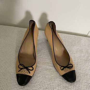 Vintage Chanel Kitten Heels French Sz 39