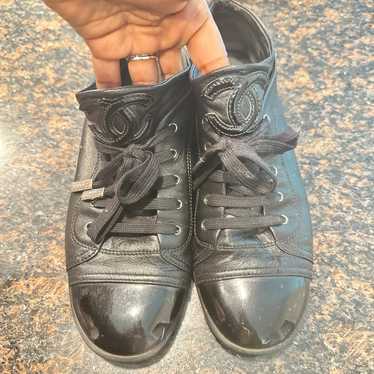 Chanel cap toe shoe