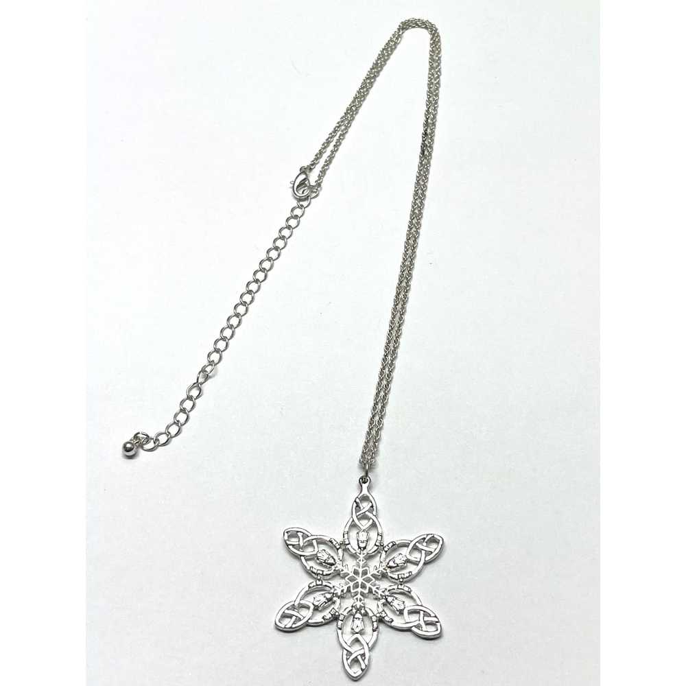 Vintage Vintage Snowflake Pendant Necklace - image 2