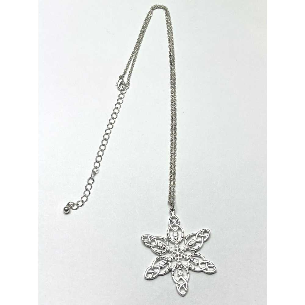 Vintage Vintage Snowflake Pendant Necklace - image 3