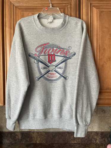 Vintage Russell Athletic Sweatshirt Big Spell Out Streetwear Sportswear  Football Basketball Baseball Pullover Sweater Made in USA Size L 