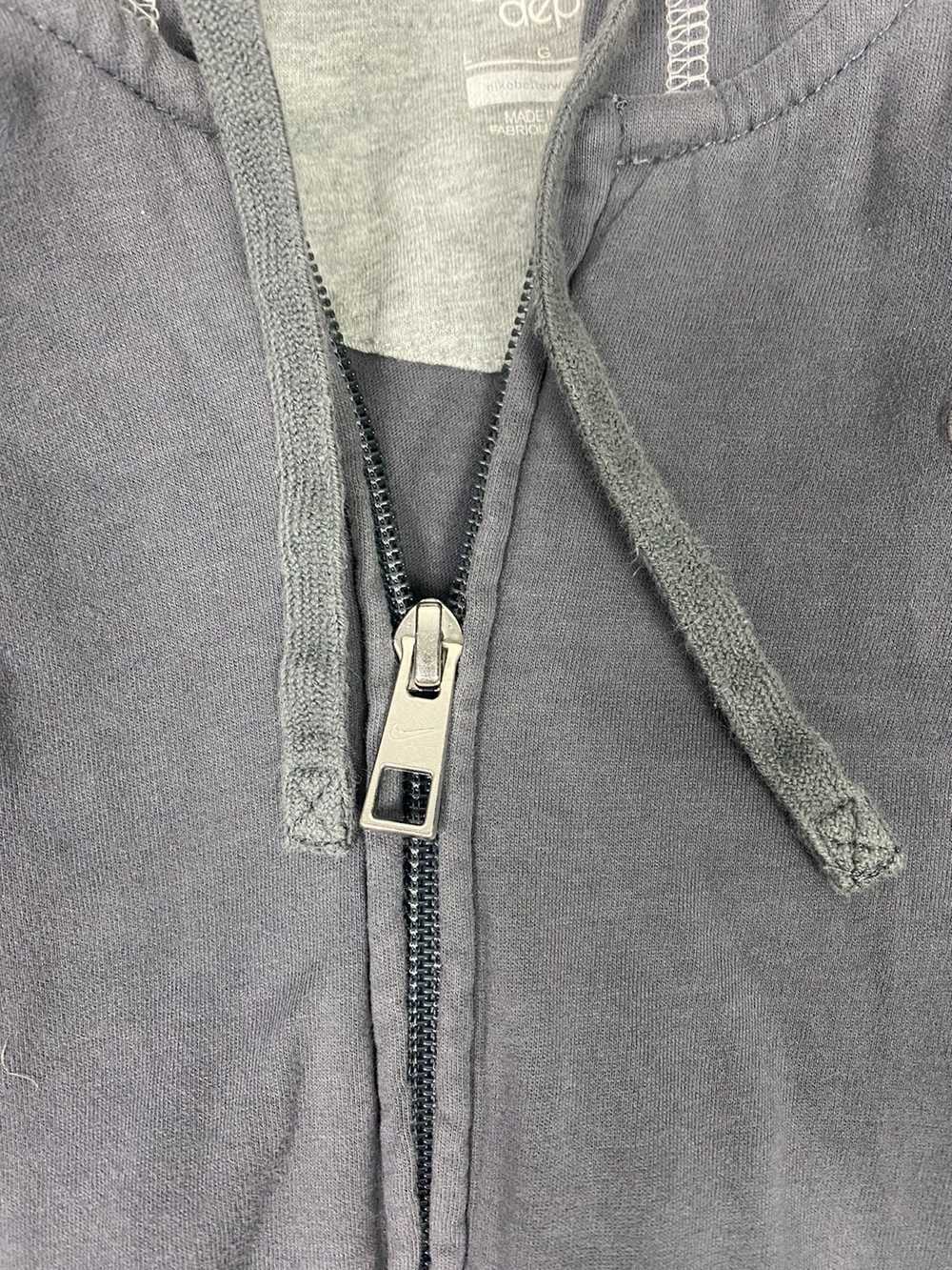 Nike × Streetwear × Vintage Y2k gray nike zip up - image 5