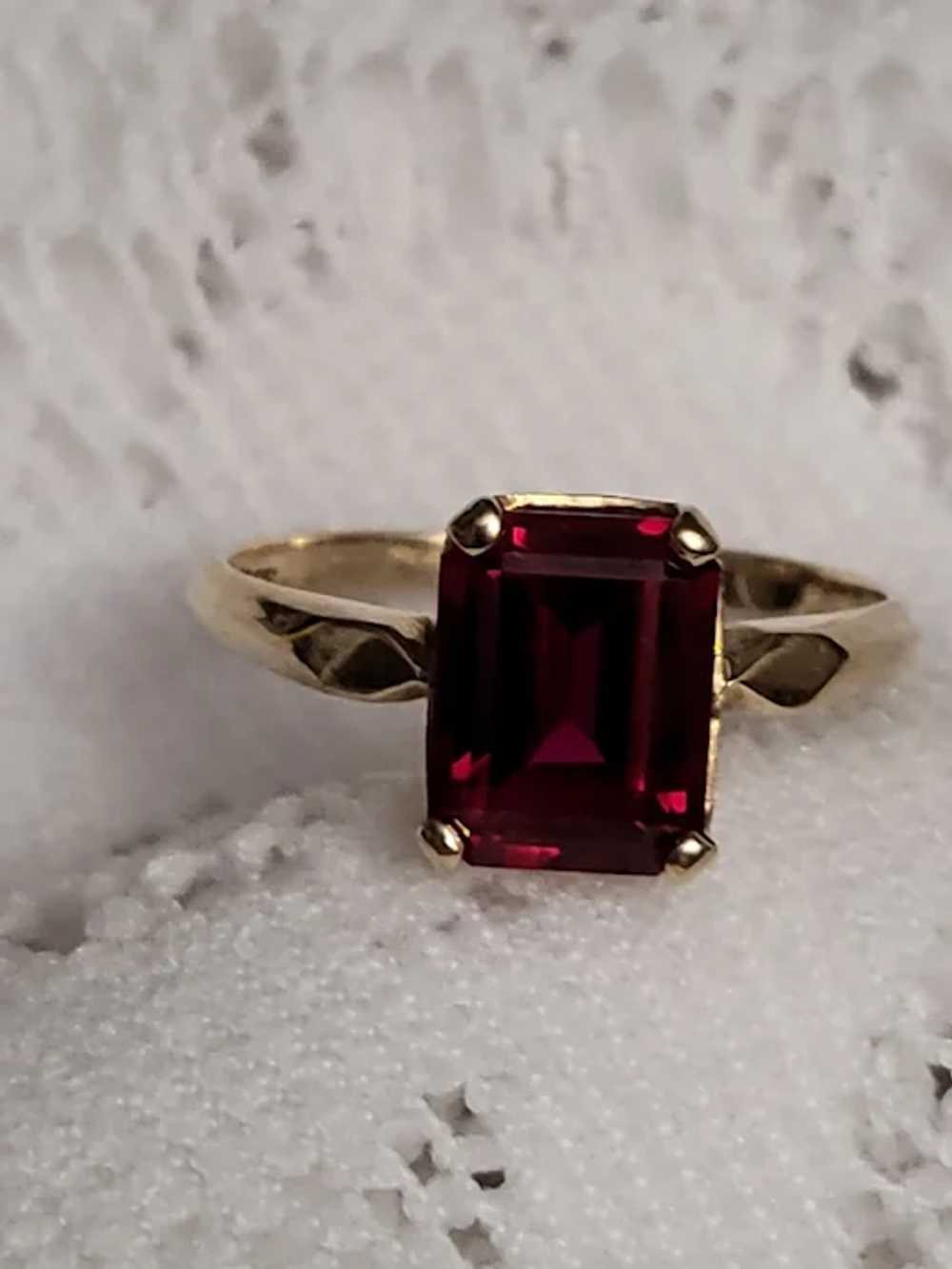 10K Gold Emerald Cut Ruby Ring 1.15CT Size 6.75 - image 10