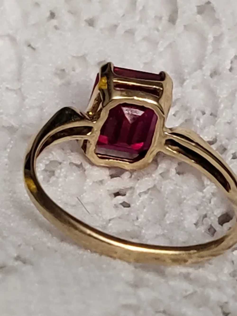 10K Gold Emerald Cut Ruby Ring 1.15CT Size 6.75 - image 12