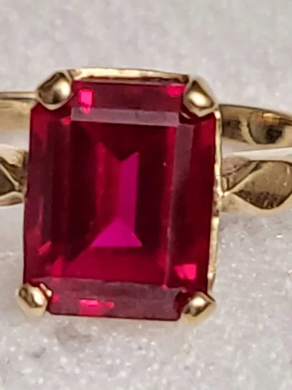 10K Gold Emerald Cut Ruby Ring 1.15CT Size 6.75 - image 5