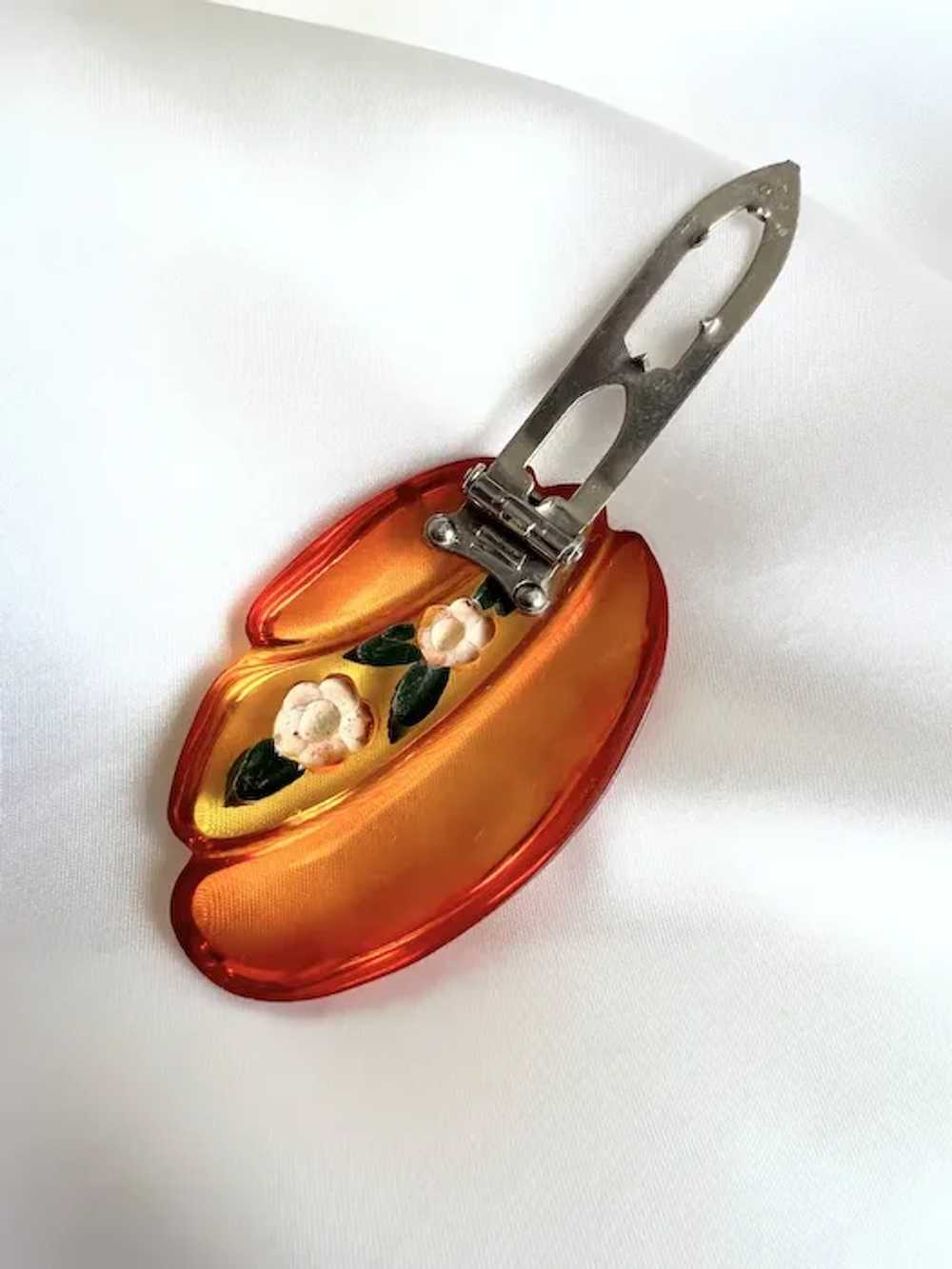 Bakelite Dress Clip Reverse Carved Applejuice Art… - image 7