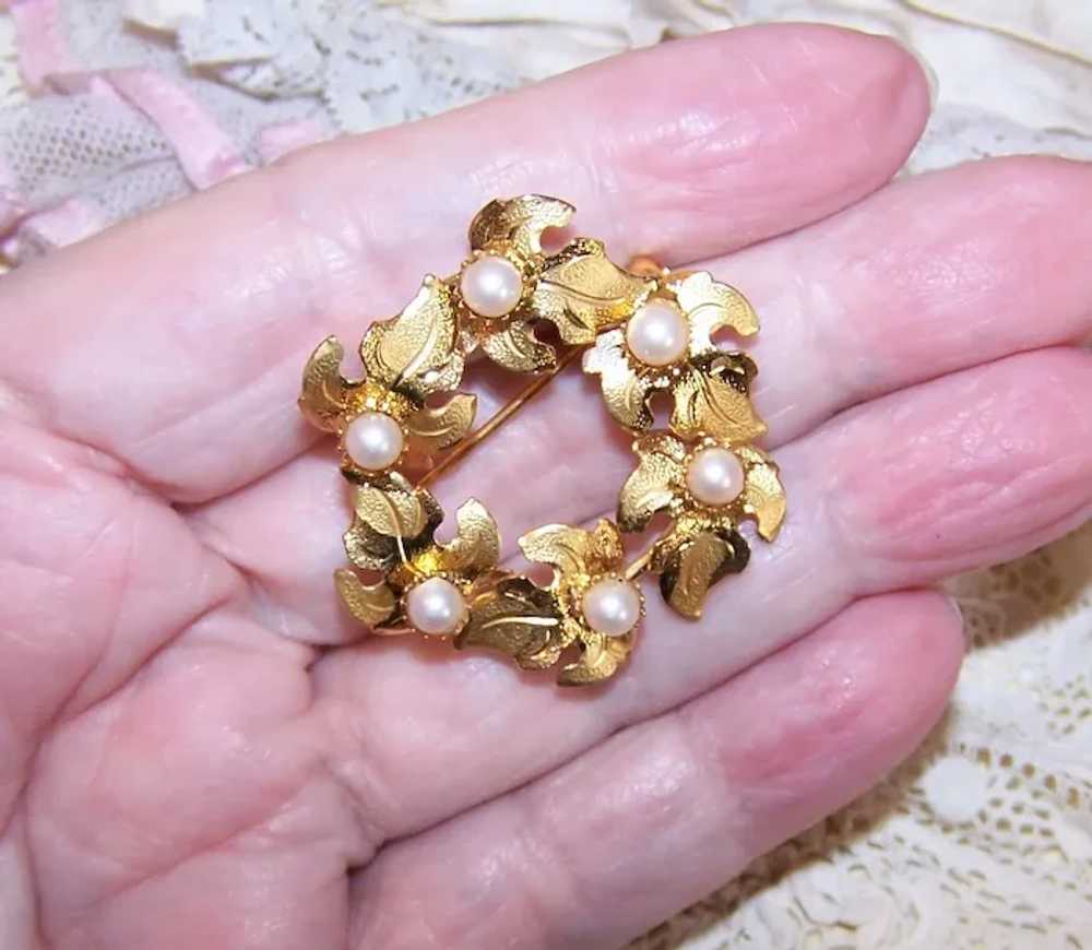 Unsigned Yellow Gold Metal and Faux Pearl Wreath … - image 5