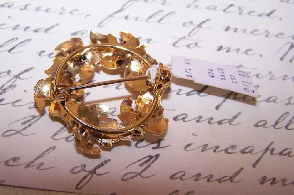 Unsigned Yellow Gold Metal and Faux Pearl Wreath … - image 7