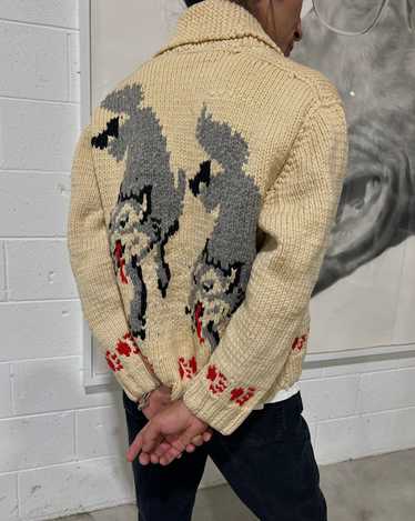 Cowichan sweaters - Gem