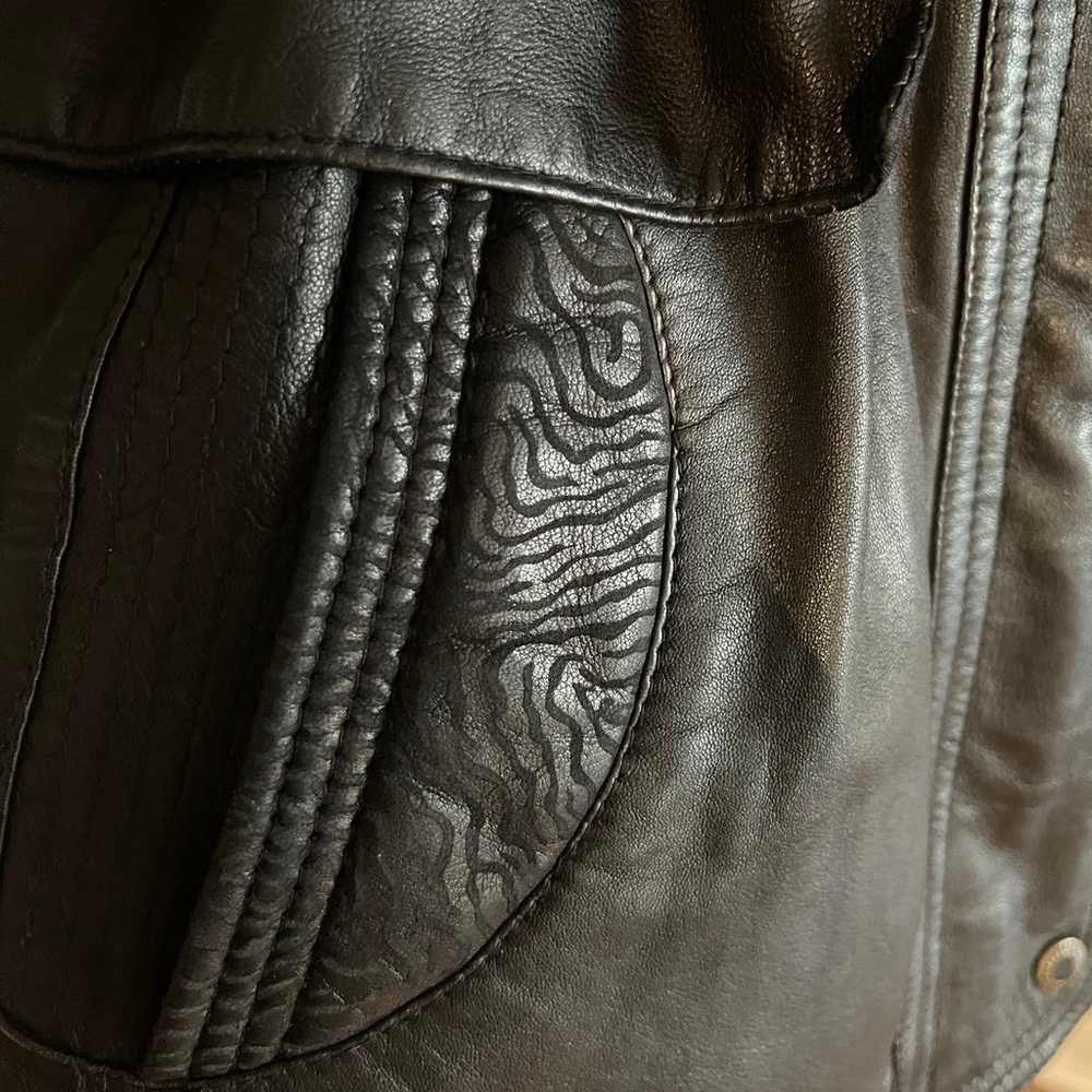Exquisite Real Leather Vintage Crocodile Coat - K… - image 5