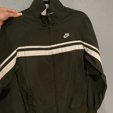 Nike jacket winbreaker