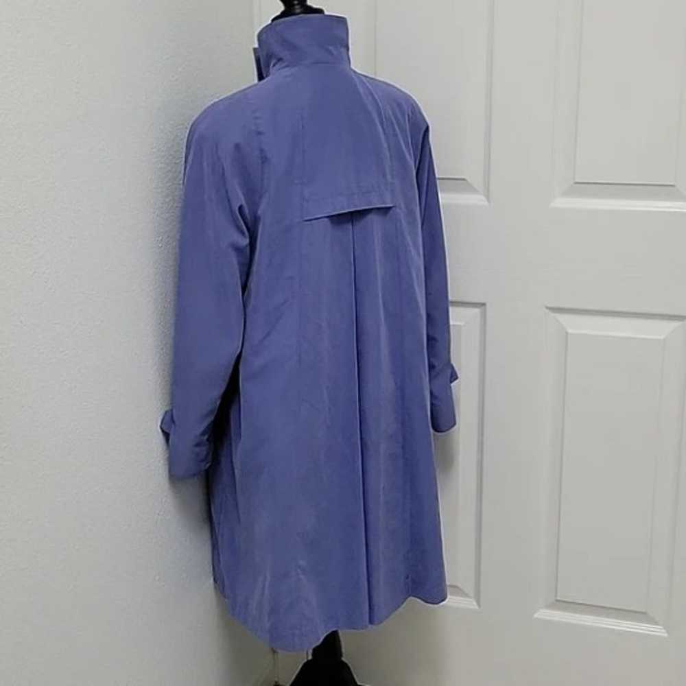VTG Gallery Water Resistant Midweight Raincoat in… - image 5