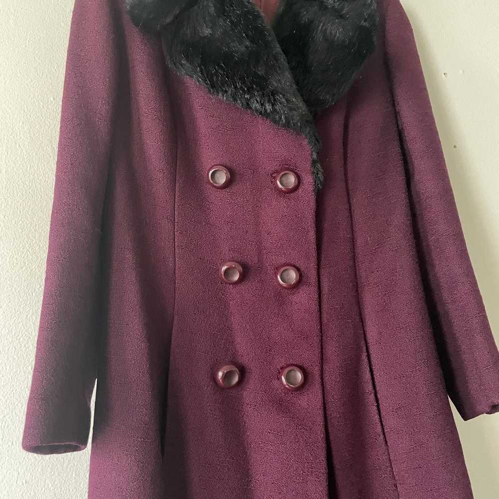 Vintage Coat with Faux Fur Collar - image 3