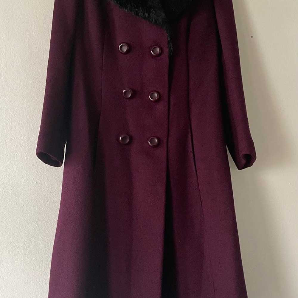 Vintage Coat with Faux Fur Collar - image 4