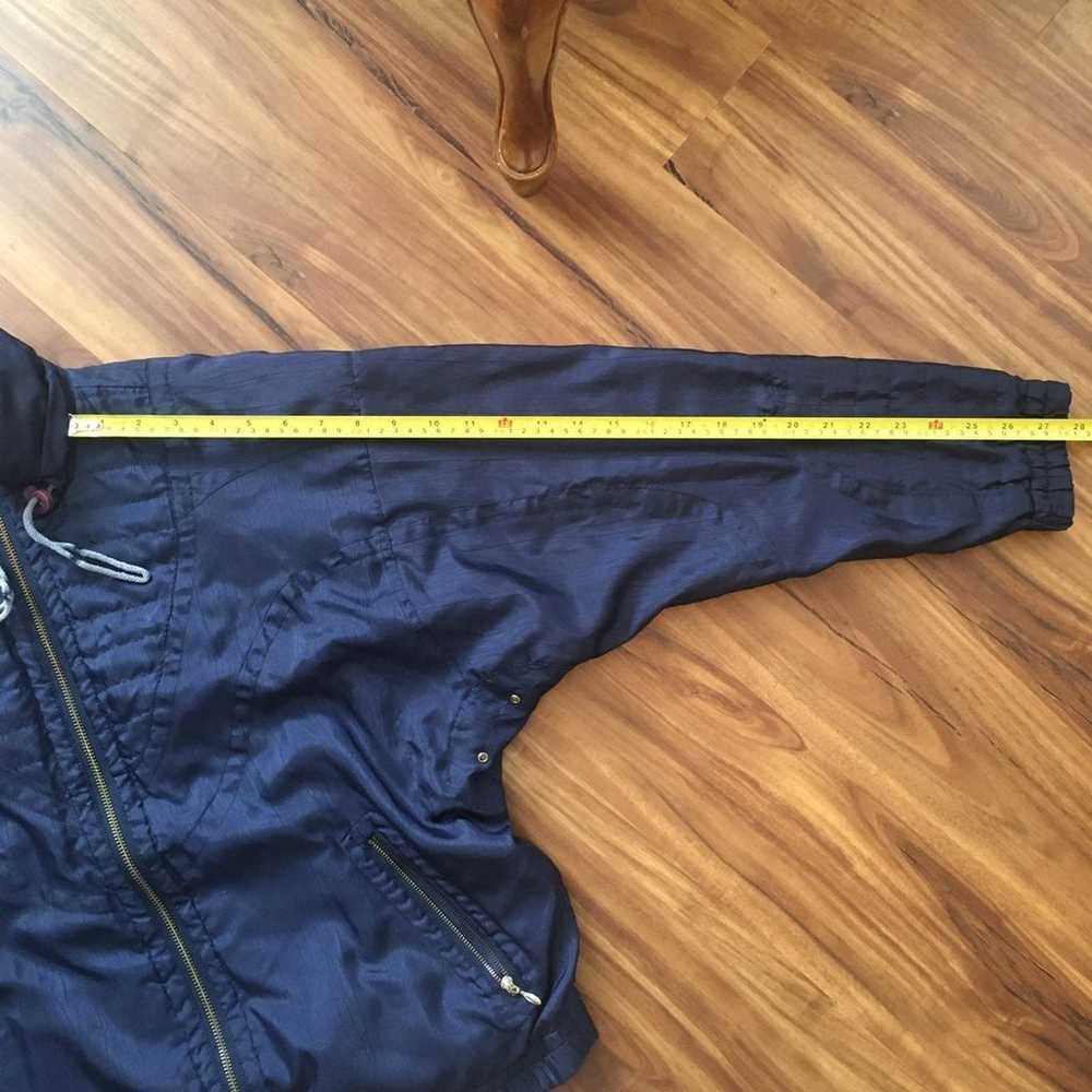 TAIL Vintage navy blue windbreaker track jacket 8… - image 11