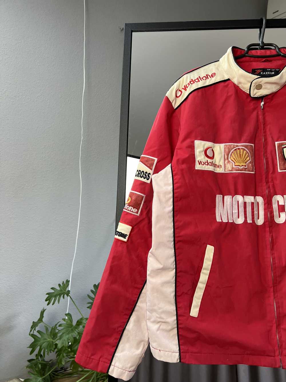 Formula 1 × Racing × Vintage Vintage Ferrari Voda… - image 2