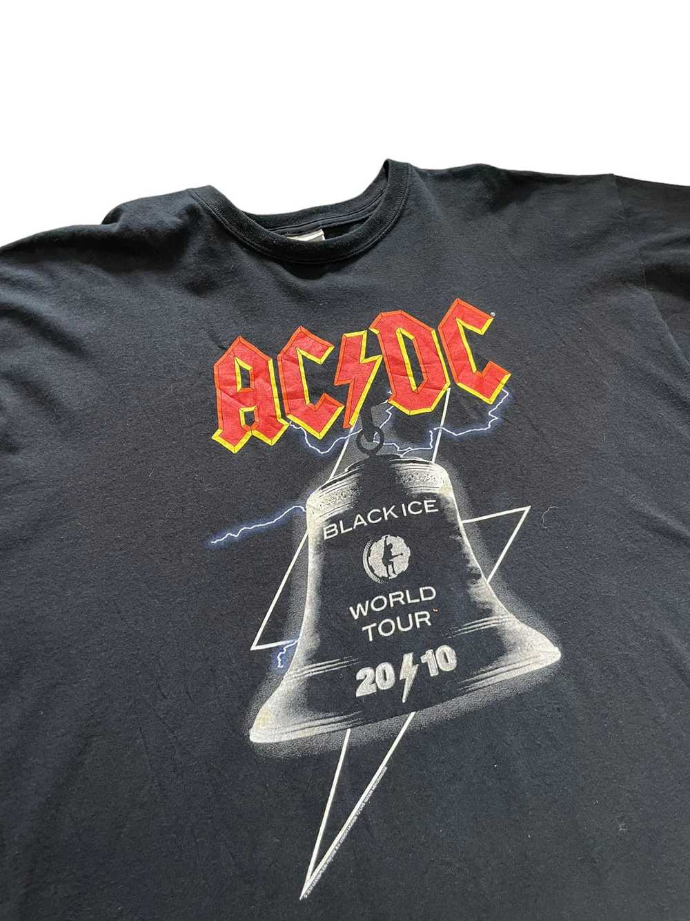 Ac/Dc × Vintage T-shirt AC/DC 2010 Black ice tour… - image 2