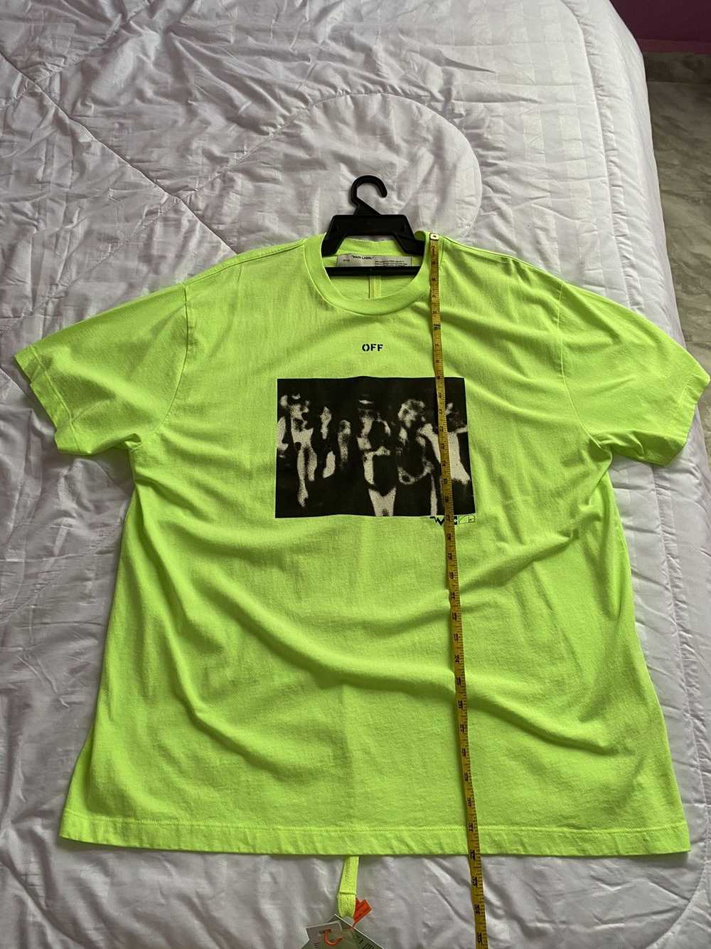 Off-White off-white green spray paint t-shirt - image 3