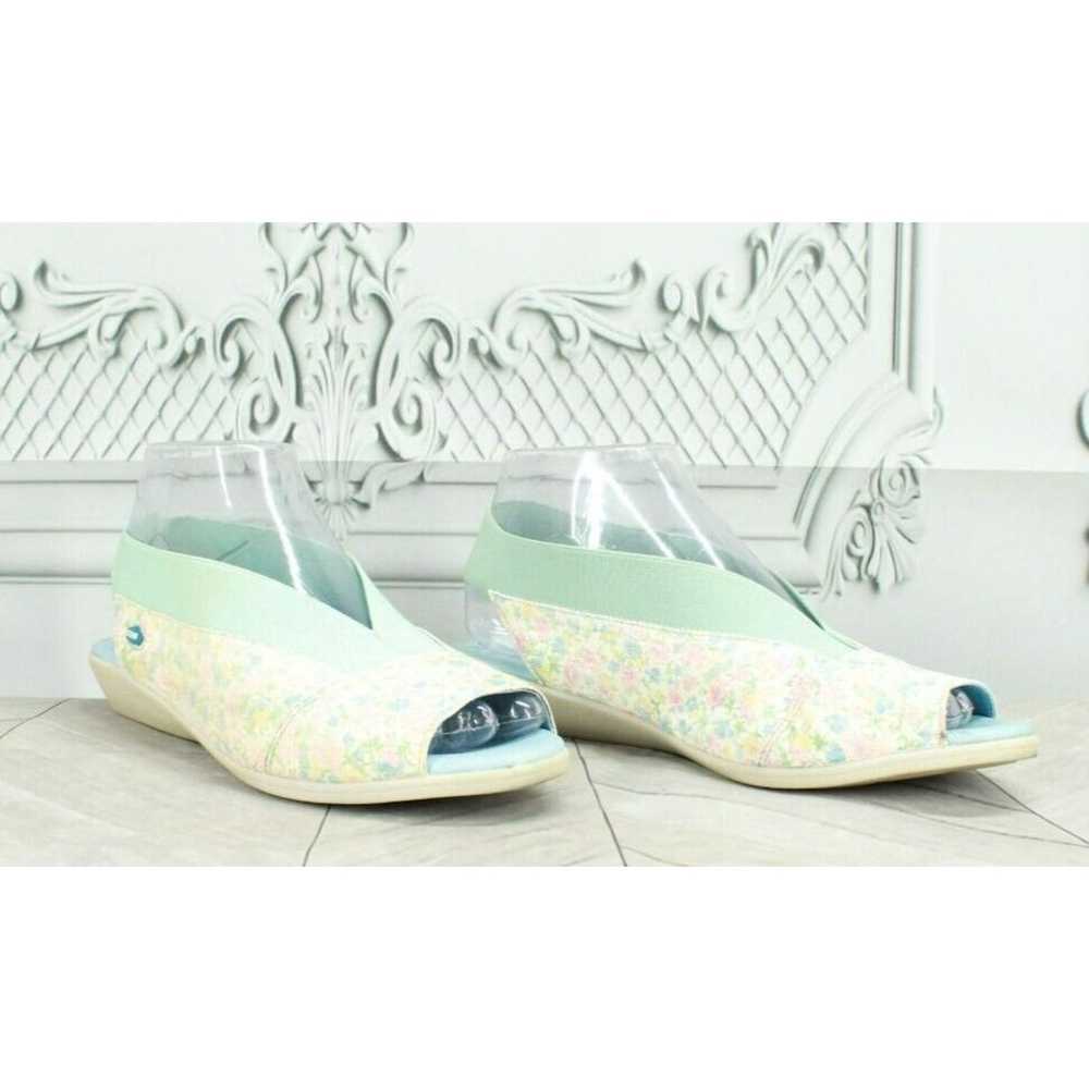 Other Cloud Women's Canvas Floral Comfort Peep To… - image 3