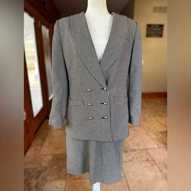 Le Suit vintage women’s houndstooth suit