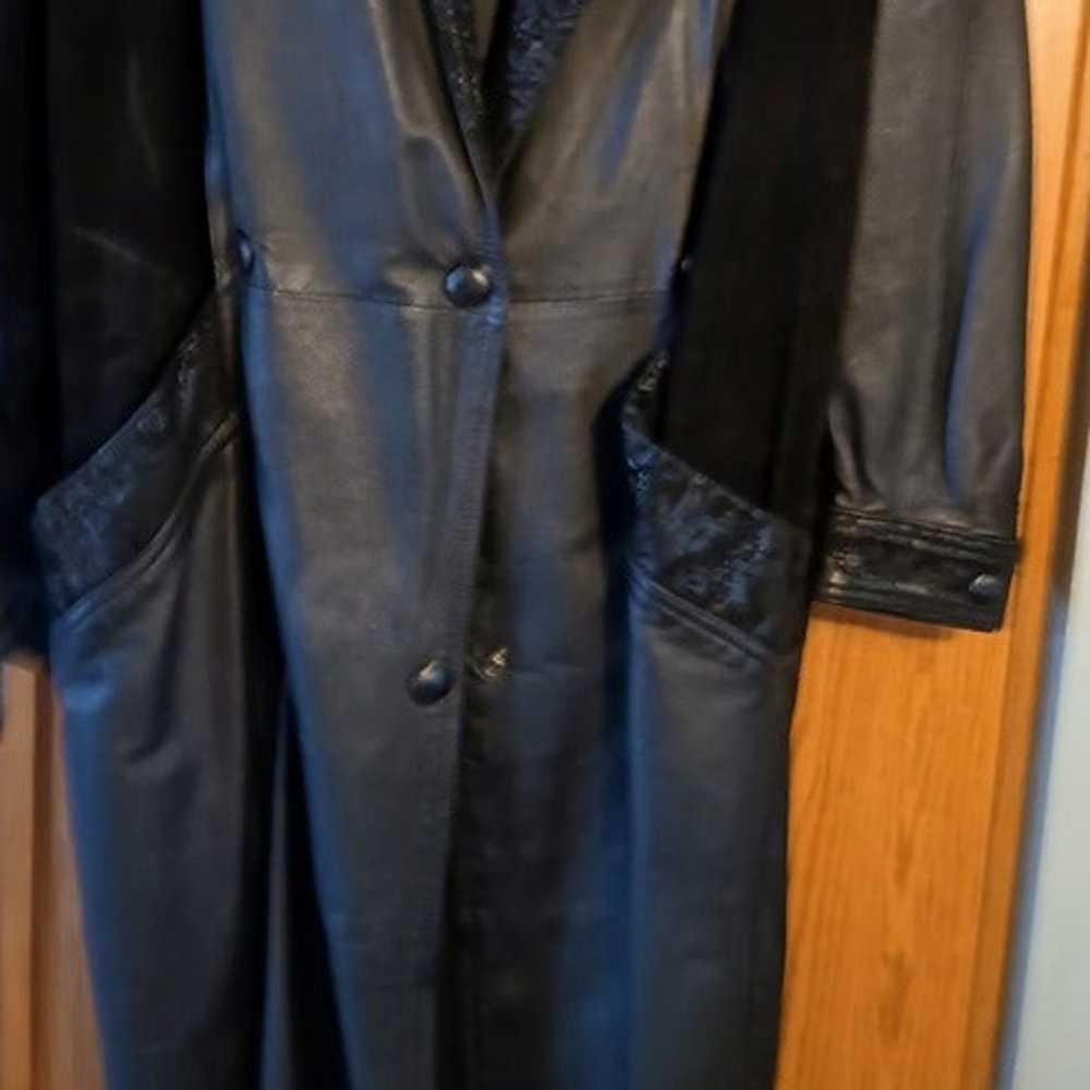 vintage ladies leather trench coat - image 2