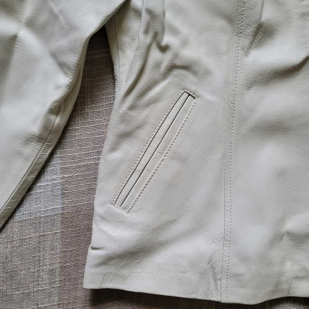 90s White Leather Jacket - image 6