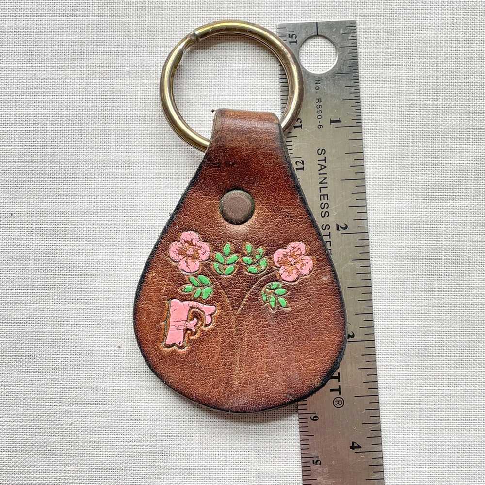 Vintage 60s/70s Tooled/Painted Leather Key Fob, H… - image 6